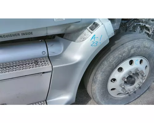 PETERBILT 587 CAB SKIRTSIDE FAIRING