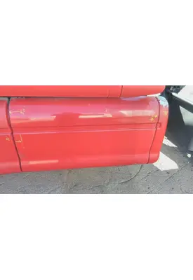 PETERBILT 587 CAB SKIRT/SIDE FAIRING