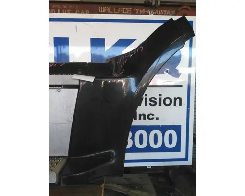 PETERBILT 587 CAB SKIRTSIDE FAIRING