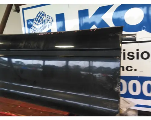 PETERBILT 587 CAB SKIRTSIDE FAIRING