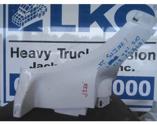 PETERBILT 587 CAB SKIRTSIDE FAIRING