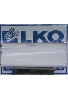 PETERBILT 587 CAB SKIRT/SIDE FAIRING