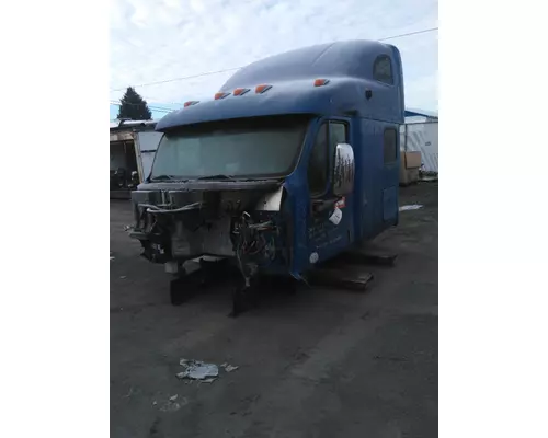 PETERBILT 587 CAB