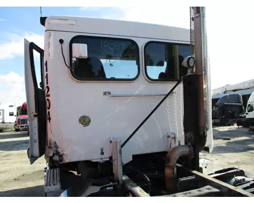 PETERBILT 587 CAB