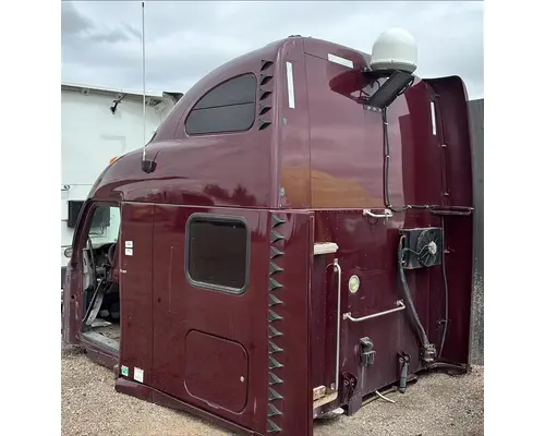 PETERBILT 587 CAB