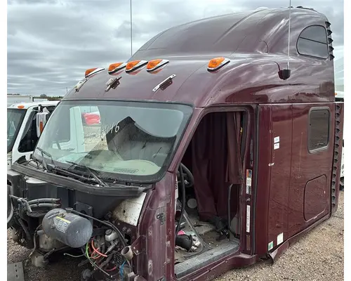 PETERBILT 587 CAB