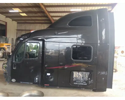 PETERBILT 587 CAB