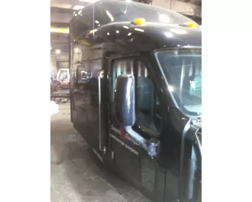 PETERBILT 587 CAB