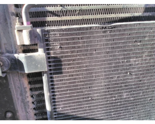 PETERBILT 587 COOLING ASSEMBLY (RAD, COND, ATAAC)