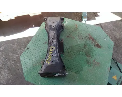 PETERBILT 587 CROSSMEMBER