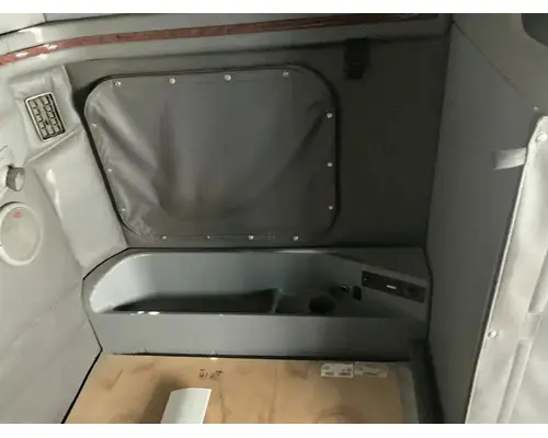 PETERBILT 587 Cab Assembly