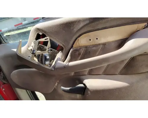 PETERBILT 587 Cab Assembly