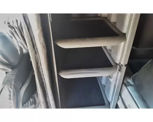 PETERBILT 587 Cab Assembly