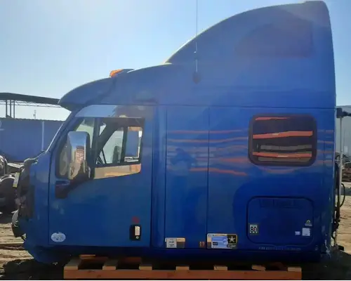 PETERBILT 587 Cab Assembly