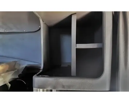 PETERBILT 587 Cab Assembly