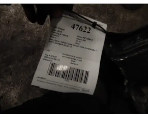 PETERBILT 587 Cab Mounts