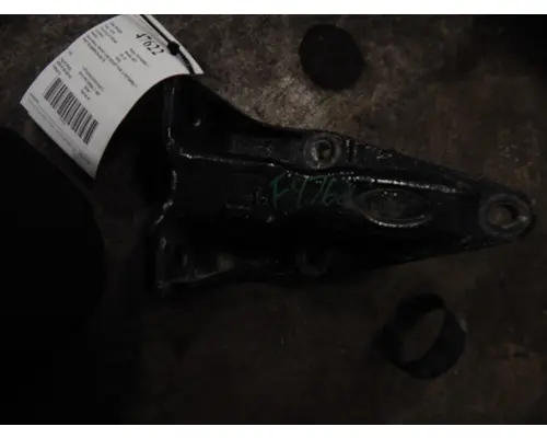 PETERBILT 587 Cab Mounts