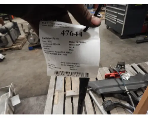 PETERBILT 587 Cooling Components 214