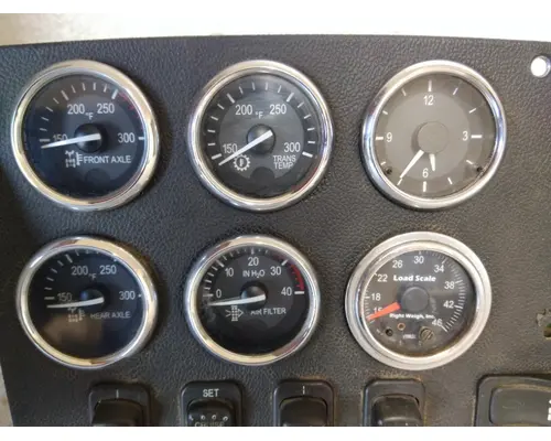 PETERBILT 587 DASH PANEL