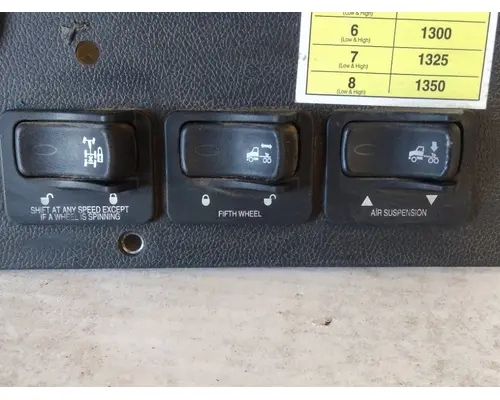 PETERBILT 587 DASH PANEL