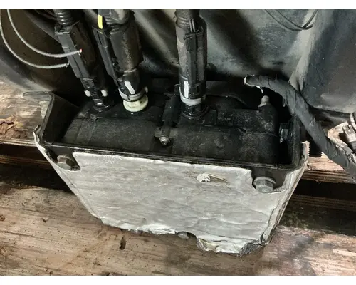 PETERBILT 587 DEF Pump