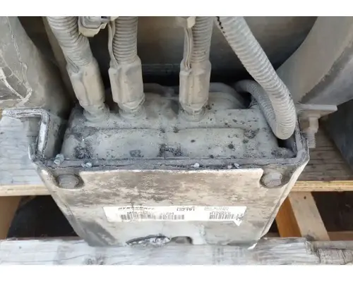 PETERBILT 587 DEF Pump