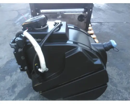 PETERBILT 587 DEF TANK