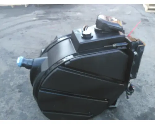 PETERBILT 587 DEF TANK