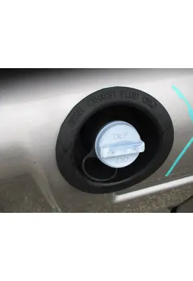 PETERBILT 587 DEF TANK