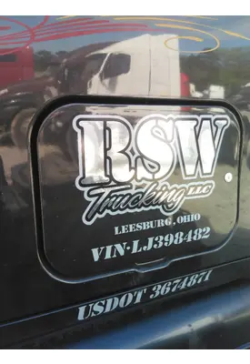 PETERBILT 587 DOOR, COMPARTMENT