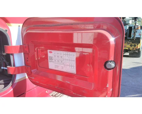 PETERBILT 587 DOOR, COMPARTMENT