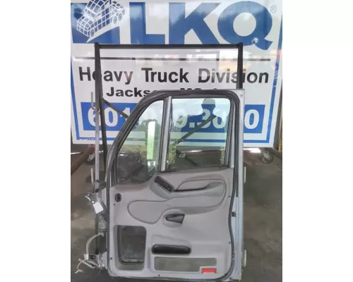 PETERBILT 587 DOOR ASSEMBLY, FRONT