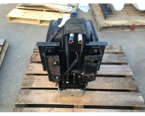 PETERBILT 587 DPF (Diesel Particulate Filter)