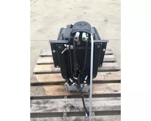 PETERBILT 587 DPF (Diesel Particulate Filter)
