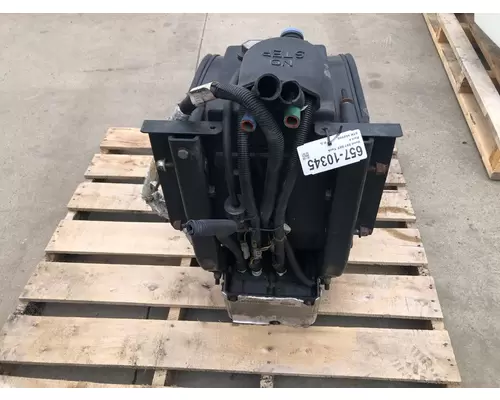 PETERBILT 587 DPF (Diesel Particulate Filter)