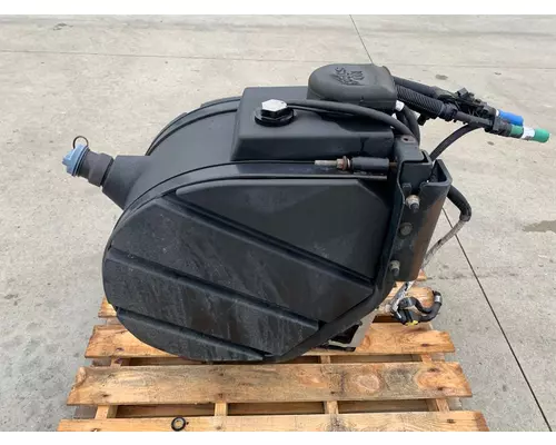 PETERBILT 587 DPF (Diesel Particulate Filter)