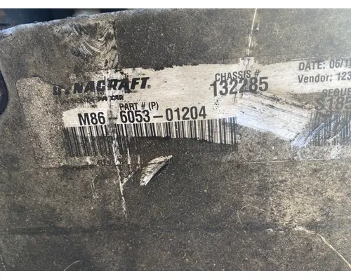 PETERBILT 587 DPF (Diesel Particulate Filter)