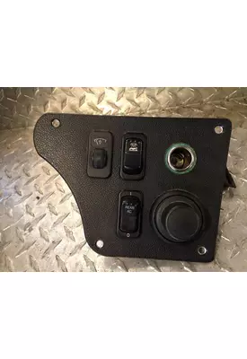 PETERBILT 587 Dash / Console Switch