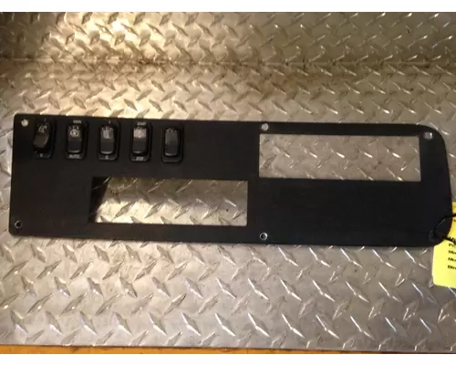 PETERBILT 587 Dash  Console Switch