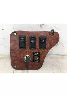 PETERBILT 587 Dash / Console Switch