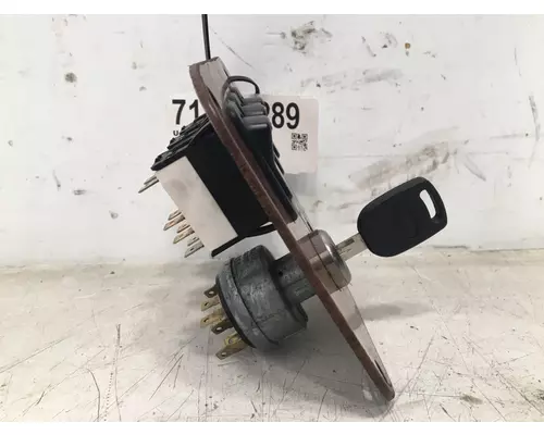 PETERBILT 587 Dash  Console Switch