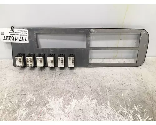 PETERBILT 587 Dash  Console Switch