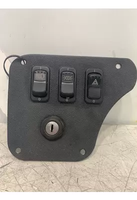 PETERBILT 587 Dash / Console Switch