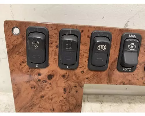 PETERBILT 587 Dash  Console Switch
