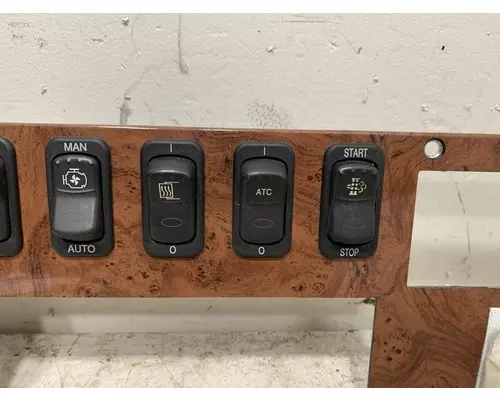 PETERBILT 587 Dash  Console Switch
