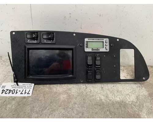 PETERBILT 587 Dash  Console Switch