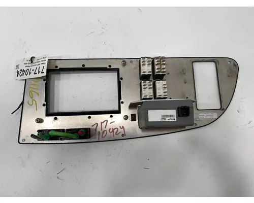 PETERBILT 587 Dash  Console Switch