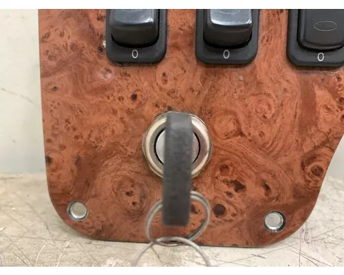 PETERBILT 587 Dash  Console Switch
