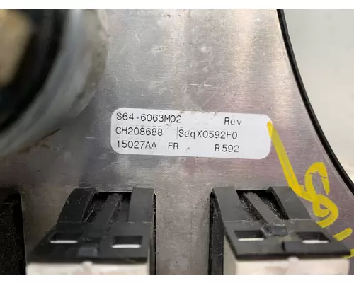 PETERBILT 587 Dash  Console Switch