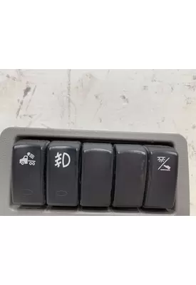 PETERBILT 587 Dash / Console Switch